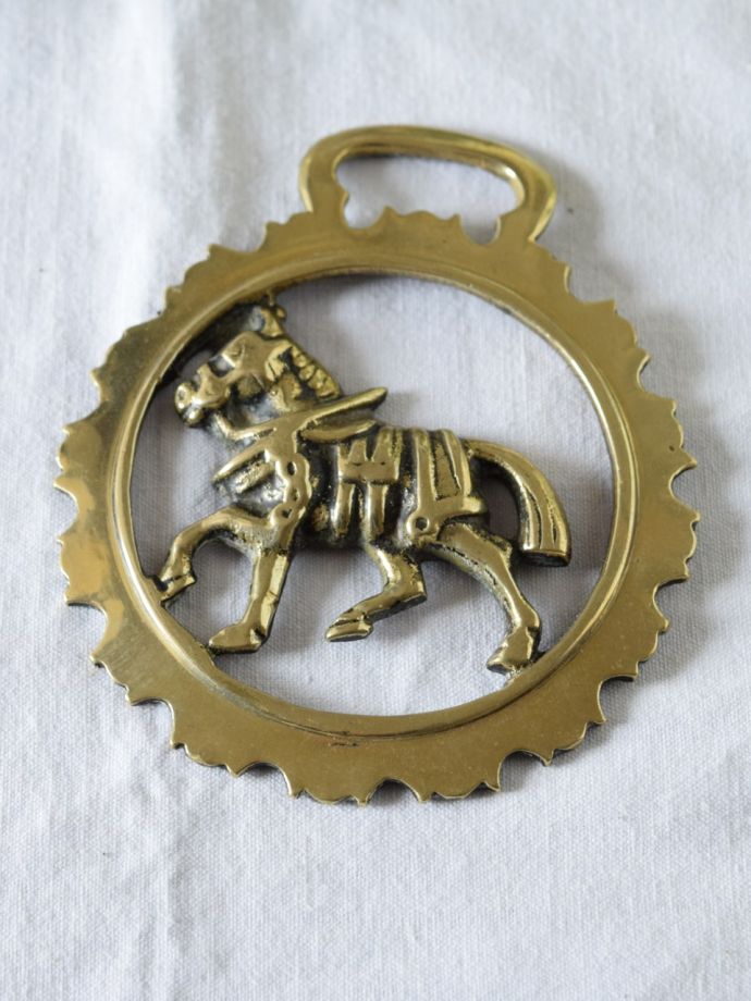 イギリスアンティークの馬具飾り、真鍮製のアンティークホースブラス