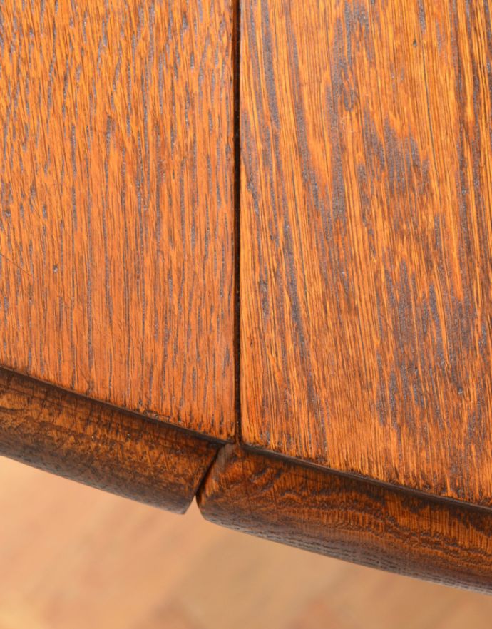 アンティークのテーブル　アンティーク家具　英国輸入のアンティーク家具、伸張式のゲートレッグテーブル（オーク材）。メンテナンスをしてありますので、つなぎ目も美しいです。(m-544-f)