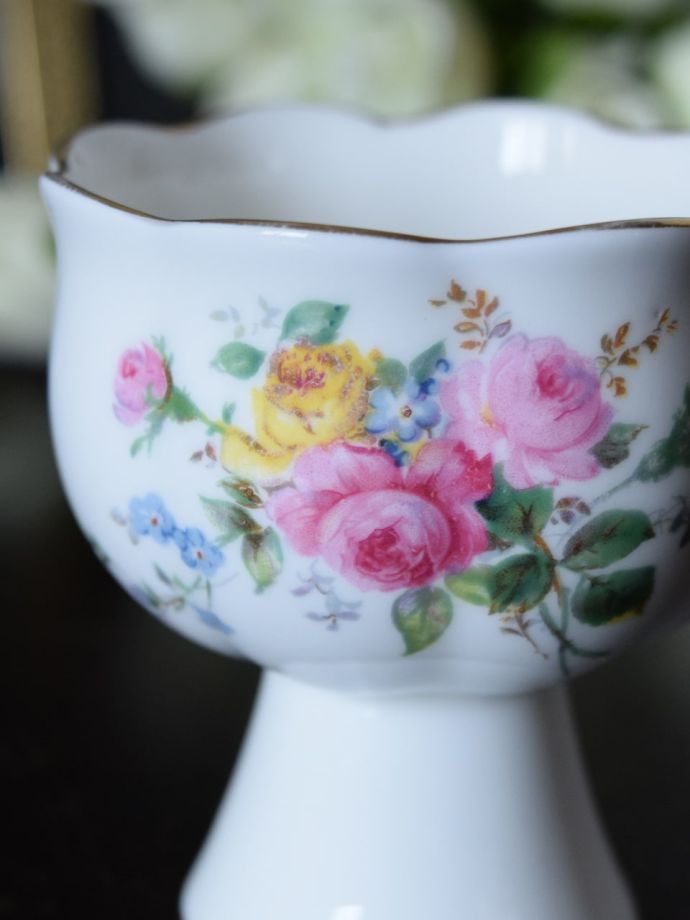 ロイヤルドルトン（ROYAL DOULTON）のARCADIAシリーズ、アンティークのフラワーベース（花器）