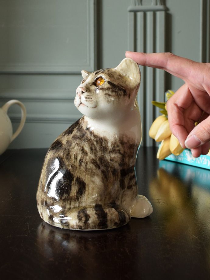 イギリスから届いた手作りの猫、陶磁器で出来たウィンスタンレイ 