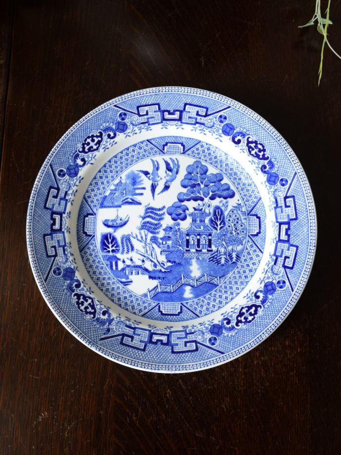 ウェッジウッド（Wedgwood u0026 Co Ltd）のアンティーク食器、ウィローパターンのプレート