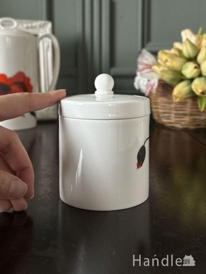 陶磁器のシュガーポット