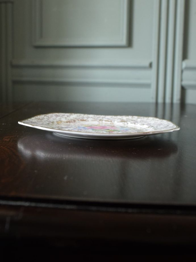 英国アンティークのおしゃれな食器