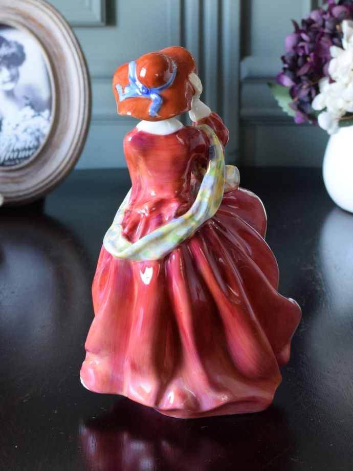 Royal Doulton petites ロイヤルドルトン 美しい貴婦人 | www ...