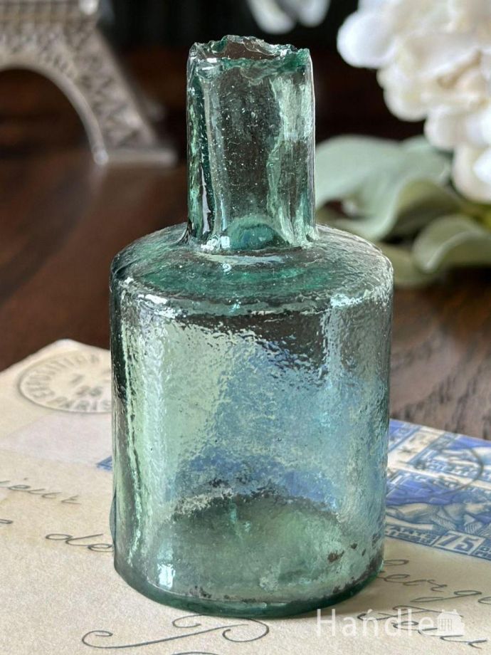 アンティークガラスのインク瓶