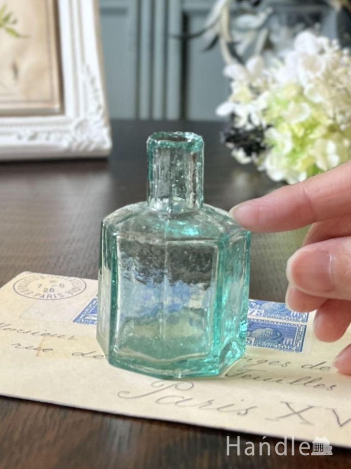 アンティークのガラス雑貨