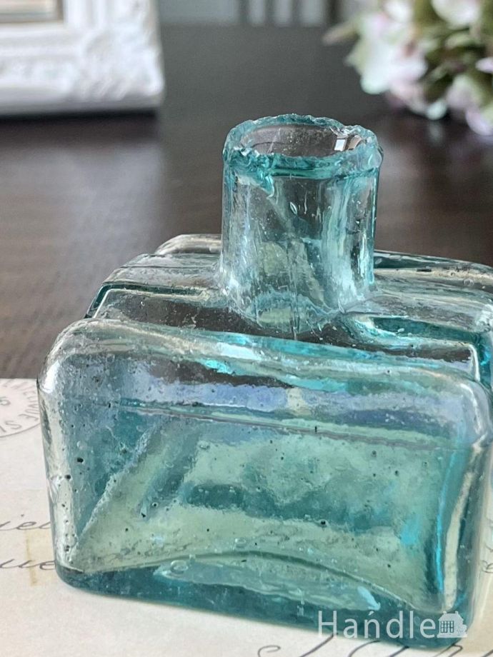 アンティークガラスのインク瓶