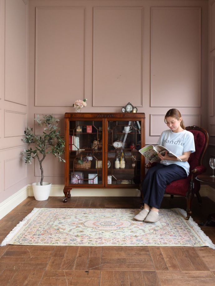 タブリーズの美しいペルシャ絨毯