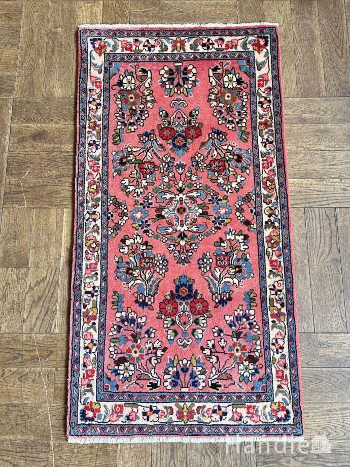 おしゃれなビンテージ絨毯