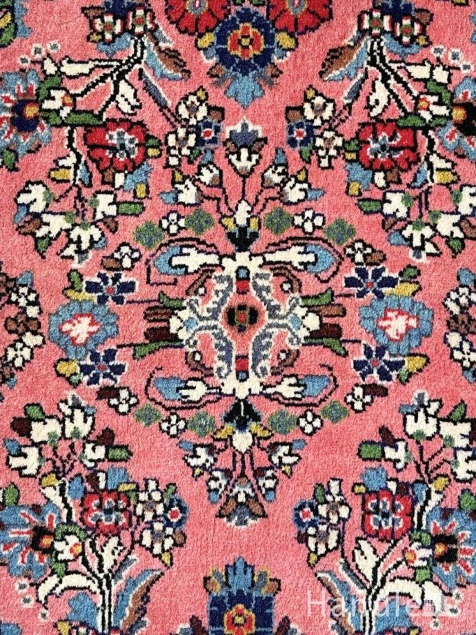 1点もののビンテージ絨毯