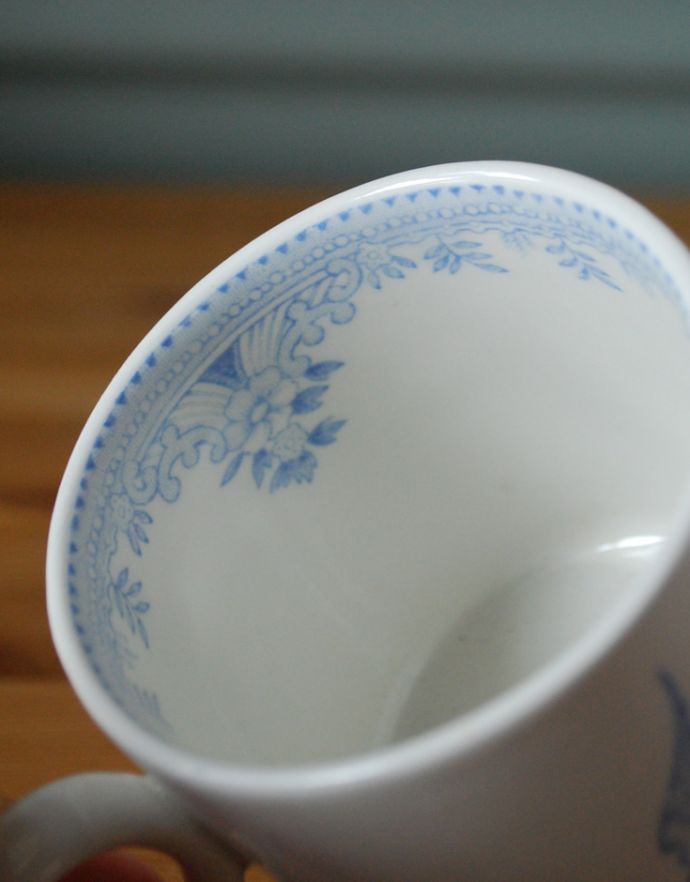 バーレイ食器　インテリア雑貨　英国輸入雑貨　バーレイ社のチャイルドマグカップ（ブルーアジアティックフェザンツ）。内側のフチにも模様が描かれています。(n1-039)