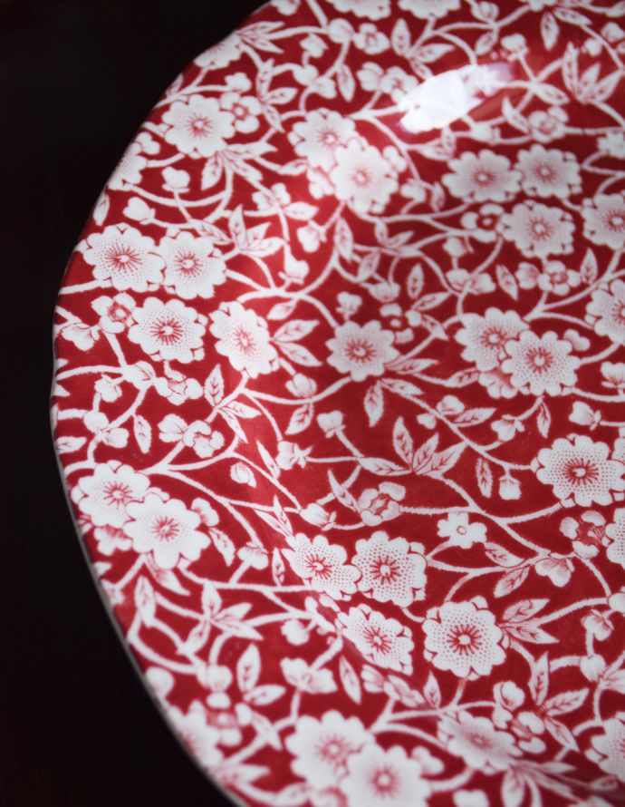 バーレイ食器　インテリア雑貨　英国輸入雑貨　バーレイ社のプレートL 26.5cm（レッドキャリコ）。キレイな赤色の「REDCALICO：レッドキャリコ」。(n1-221)