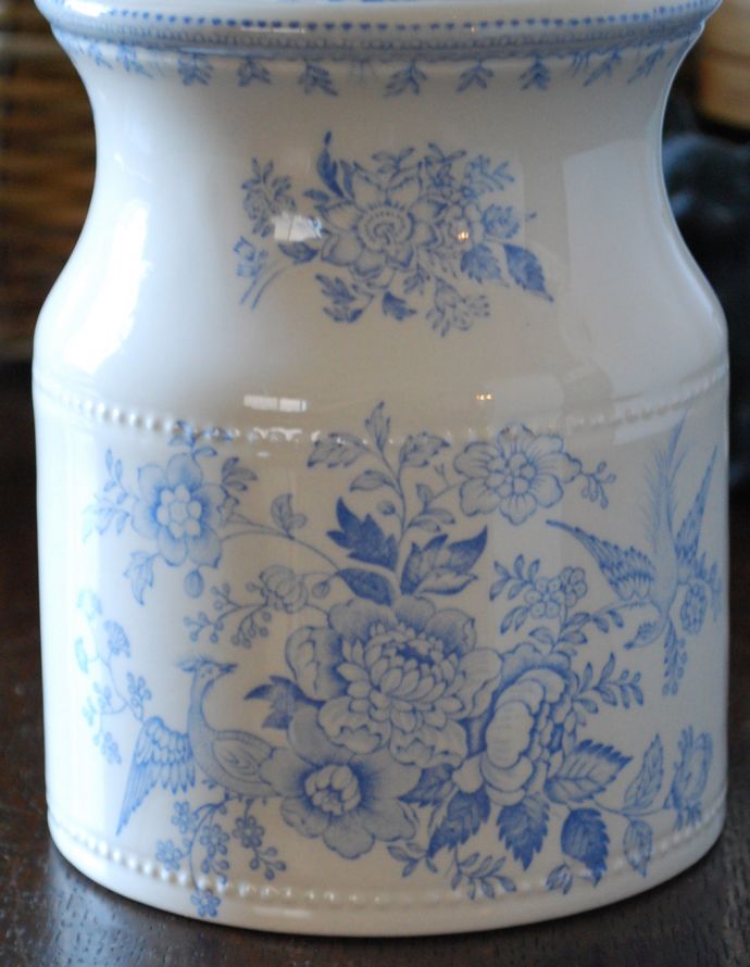 バーレイ食器　インテリア雑貨　英国輸入雑貨　バーレイ社のプレーンキャニスター（ブルーアジアティックフェザンツ）。綺麗なお花の絵が描かれています。(n1-252)