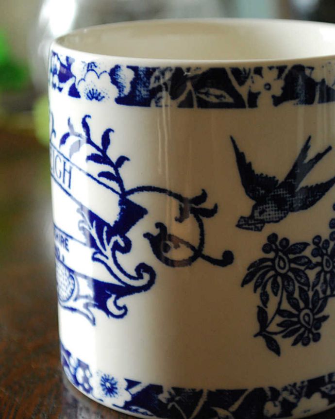バーレイ食器　インテリア雑貨　英国輸入雑貨　バーレイ社のマグカップ(ヘリテージマグ・ブルー) 。昔のバーレイ社でレターヘッドや広告に使われていたロゴのマグカップ。(n1-273)