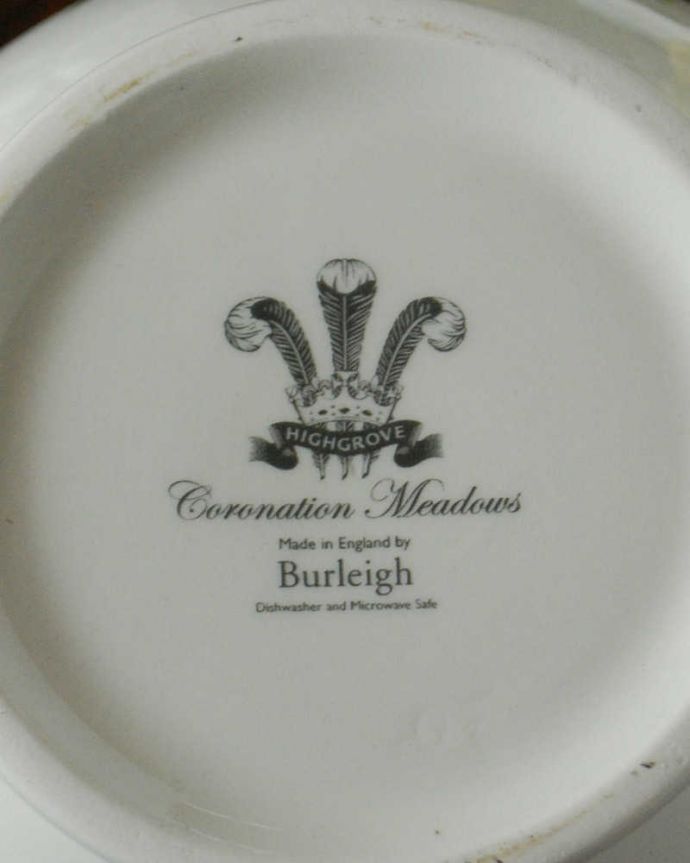 バーレイ食器　インテリア雑貨　英国輸入雑貨　バーレイ社のティーポット800ml（ハイグローブ・コロネーションメドウ）。裏面にはメーカーのロゴが入っています。(n1-275)
