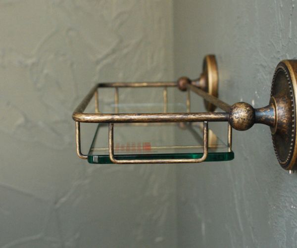 棚受け（シェルフ）　住宅用パーツ　真鍮×ガラスシェルフ（アンティーク色）。取り付けやすいコンパクトなサイズです。(n12-113)