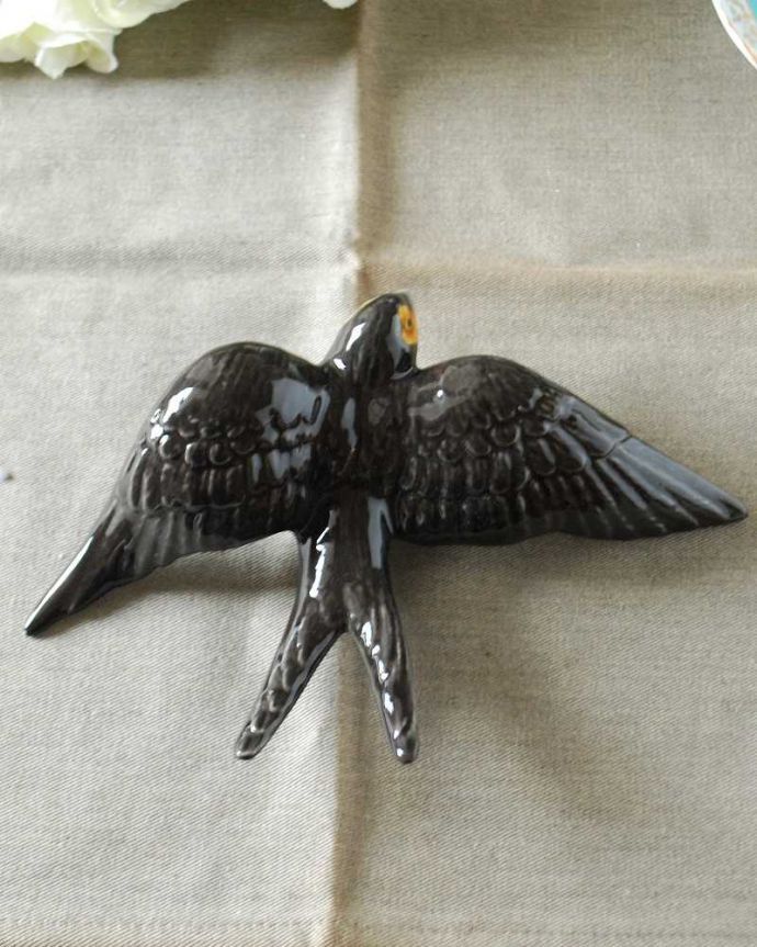 リビング雑貨　インテリア雑貨　ポルトガルから届いたBlack swallow ツバメL（ブラック）。立体感があって魅力的です優秀な工場が作り出す繊細なデザイン。(n12-275)