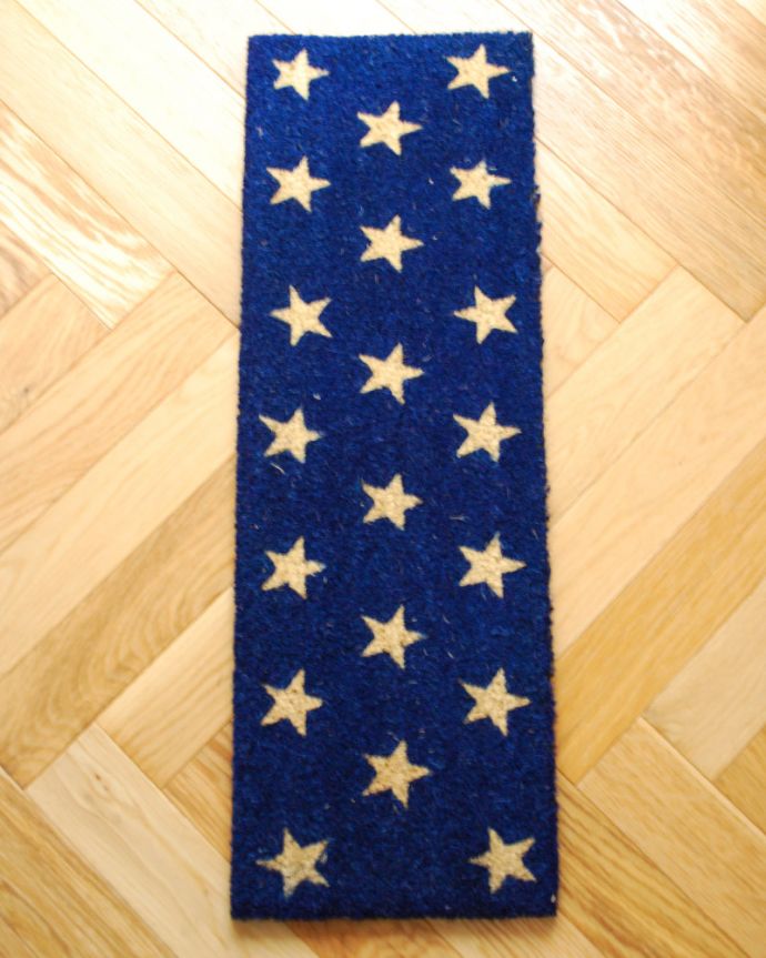 玄関雑貨　インテリア雑貨　星デザインのココヤシマット（ブルー）。1枚敷くだけで、玄関があっという間にお洒落になります。(n15-039)