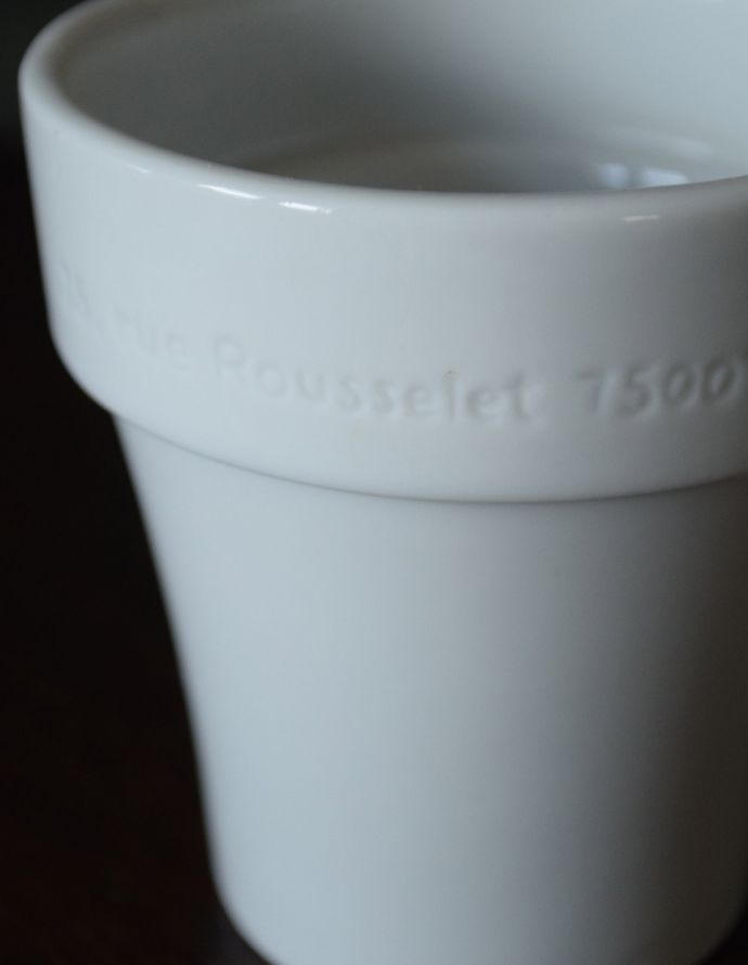 ダイニング雑貨　インテリア雑貨　STUDIO Mのブラン マグカップ。シンプルなホワイトのマグカップは何にでも合います。(n18-006)