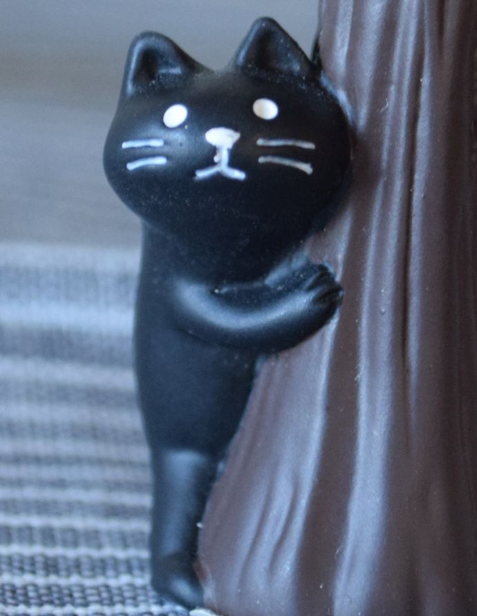 ディスプレイ雑貨　インテリア雑貨　動物カードスタンド（ねこ）。ネコちゃんのキュートな表情にいやされます。(n18-070)