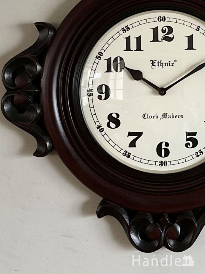 アンティーク調の掛け時計