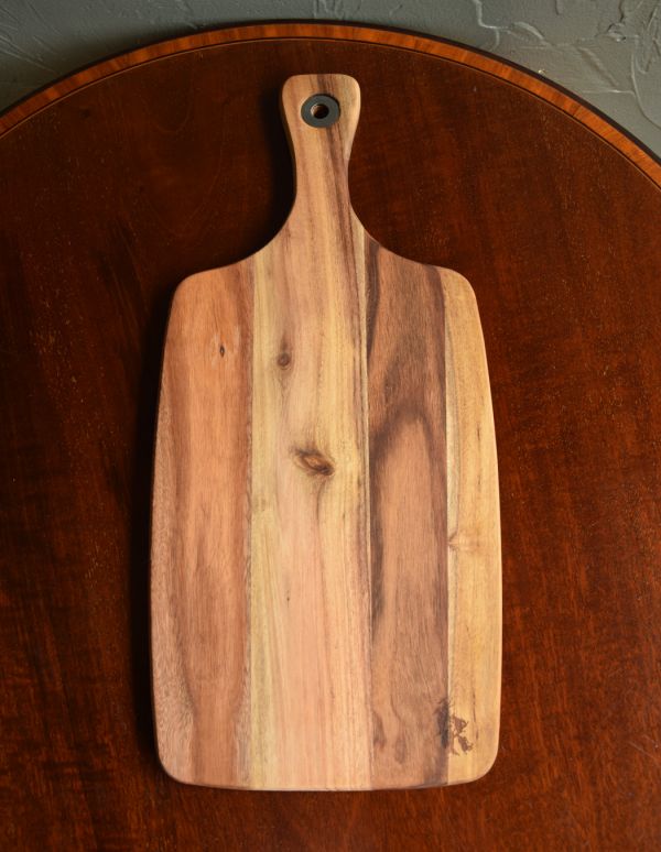 キッチン雑貨　インテリア雑貨　天然木のカッティングボードS。木目が可愛いまな板です。(n4-067)