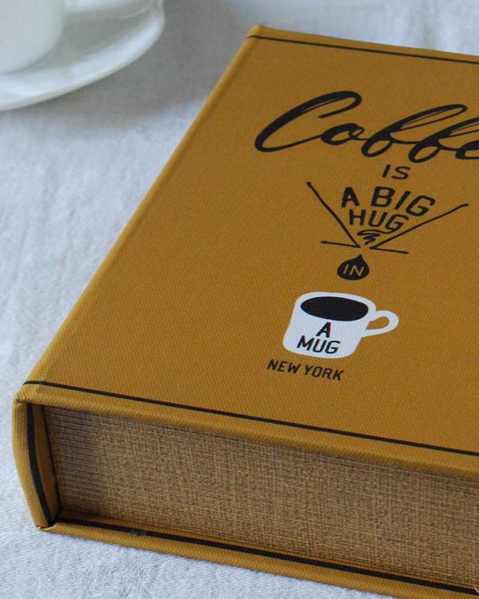 リビング雑貨　インテリア雑貨　小物をお洒落に収納できるブック型ボックス(coffee brown)。見た目はオシャレな洋書ですアンティークの本のようなデザインのお洒落なボックス。(n5-138)