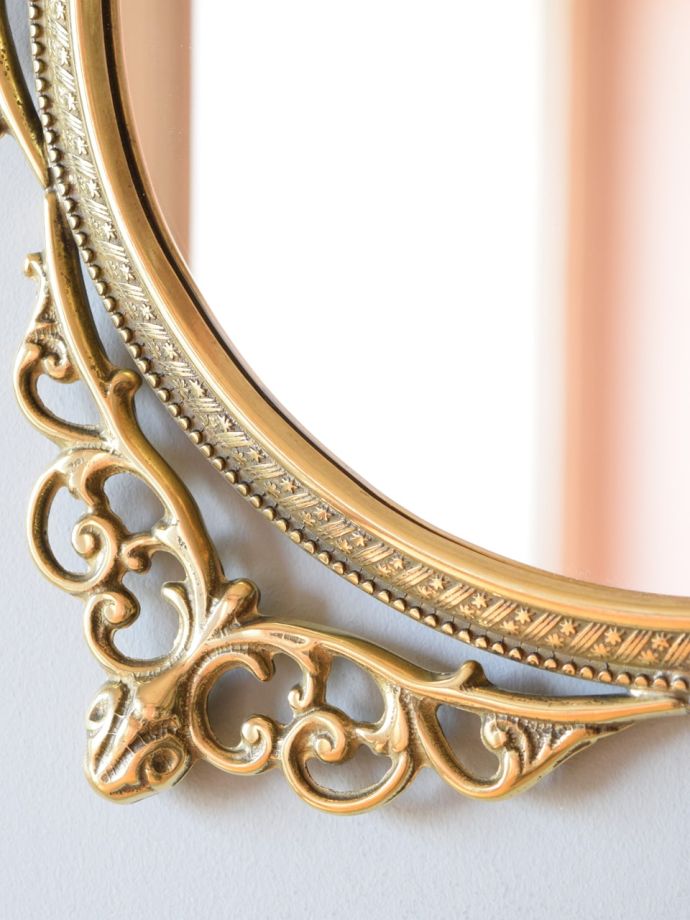 イタリアから届いたキラキラ輝く星の形の鏡、真鍮製のウォールミラー