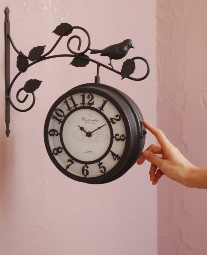 ミラー・時計　インテリア雑貨　アンティーク風の可愛い鳥のモチーフが付いた壁掛け両面時計。大きさはコレくらい結構、大きめサイズの壁掛け時計です。(n8-078)