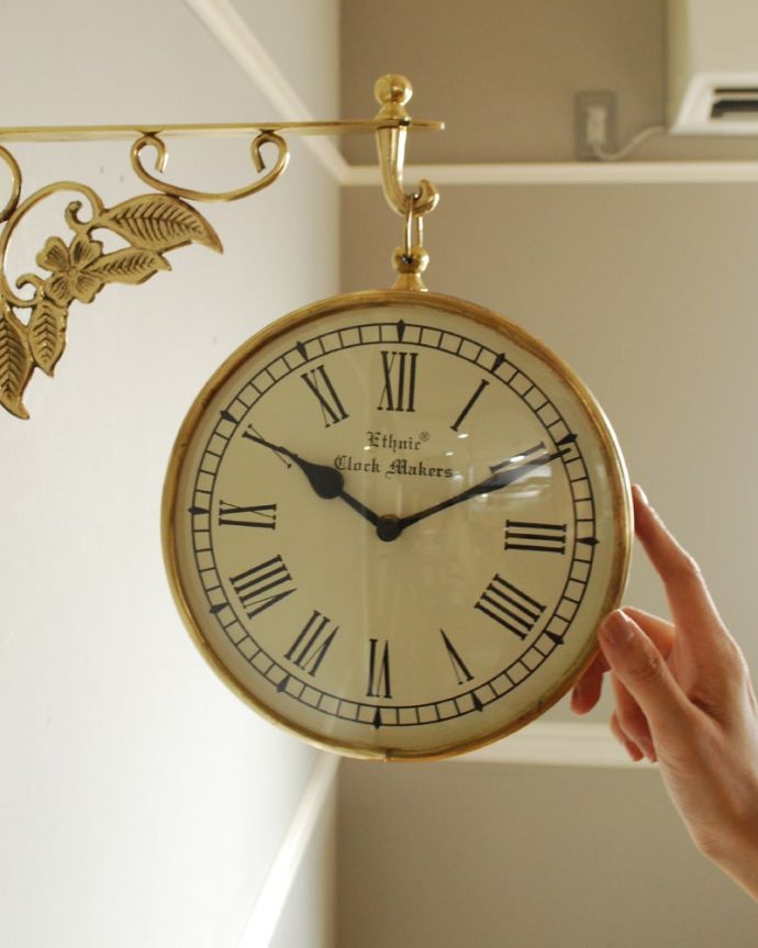 ミラー・時計　インテリア雑貨　時計　大きさはコレくらいお家の壁に付けて、楽しんでください。(n8-095)