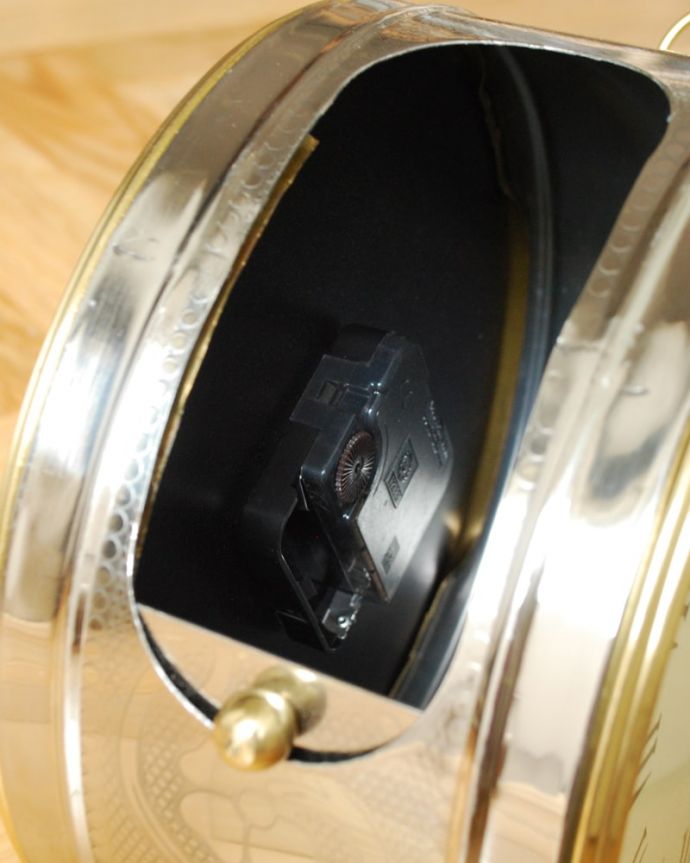 ミラー・時計　インテリア雑貨　時計　中を開けると･･･単3電池×1本使用します。(n8-095)