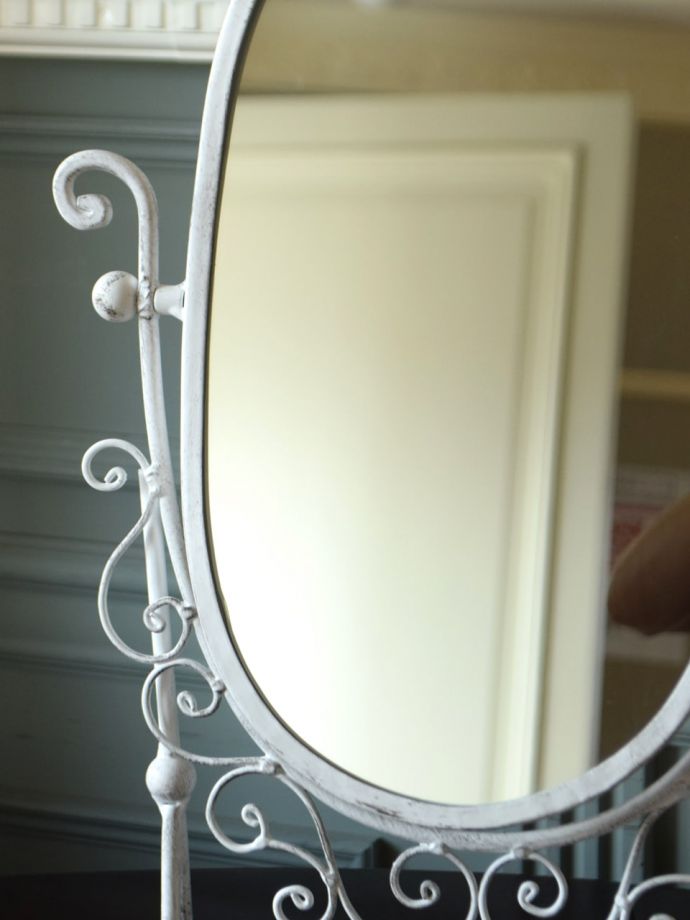 フランスアンティーク調の鏡、おしゃれなオーバルスタンドミラー(n8-114)｜インテリア雑貨