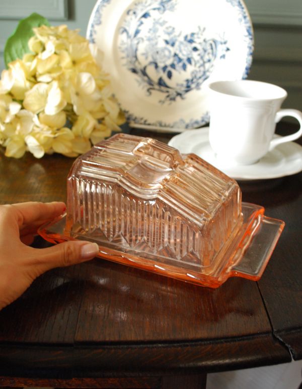 アンティークのバターケース、イギリスで見つけたガラスのバターディッシュ