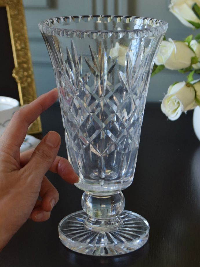 アンティークガラスの花器の大きさ