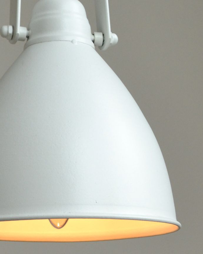 ペンダントライト　照明・ライティング　マットなホワイトカラーのペンダントライト （電球なし）。シェードから漏れる光に癒されます。(pl-101)