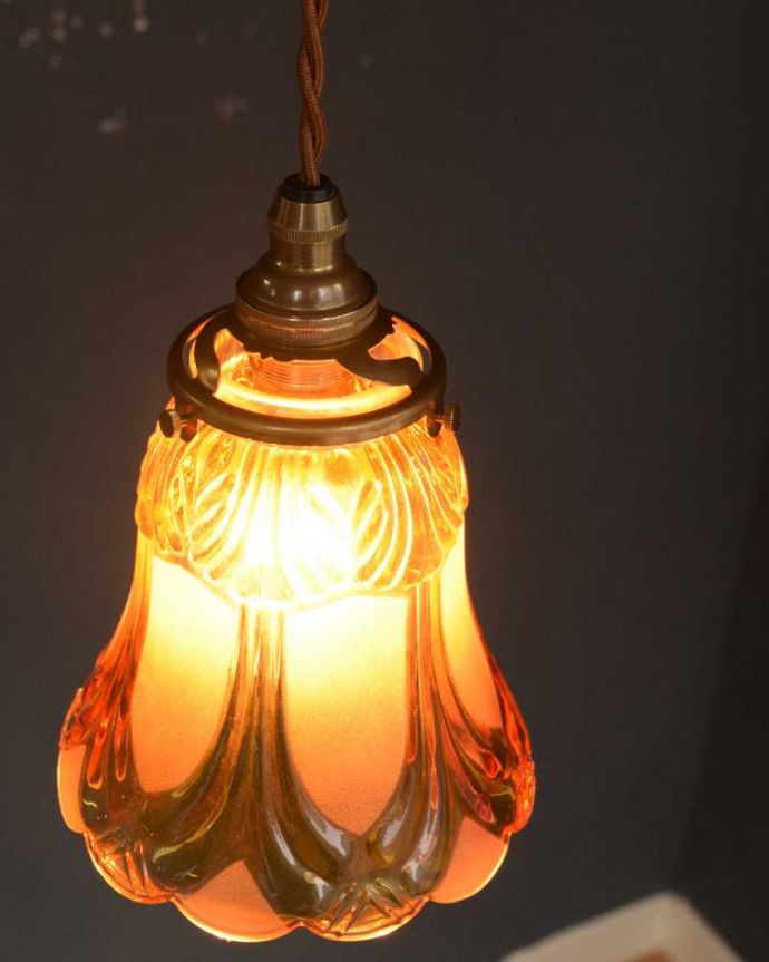 ペンダントライト　照明・ライティング　フロストガラスの美しい模様のペンダントライト(コード・シャンデリア電球・ギャラリーA。。(pl-227)