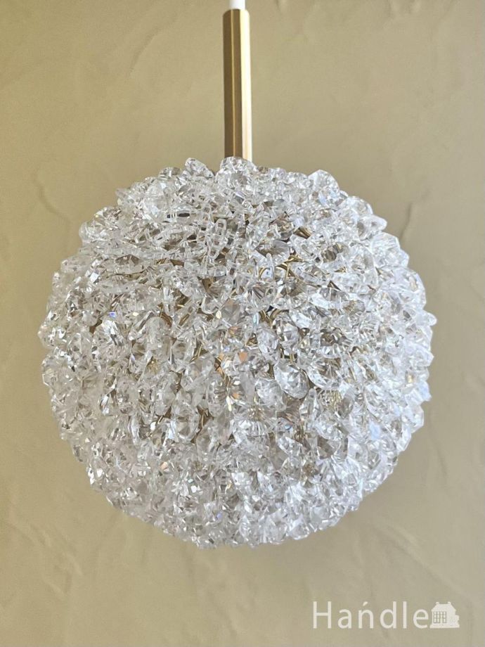 レトロな雰囲気のシェード