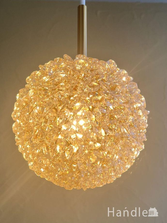 点灯後のペンダントライト