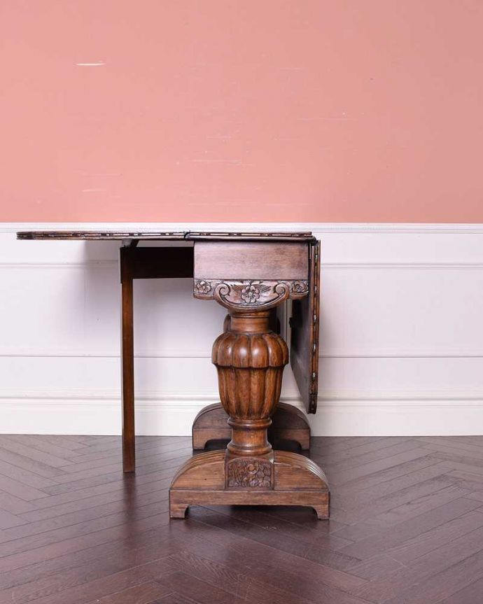 アンティークのテーブル　アンティーク家具　豪華なバルボスレッグが美しい、アンティークゲートレッグテーブル(ドロップリーフテーブル)。片方開くと････片方のリーフを開くとこんな感じ。(q-1261-f)