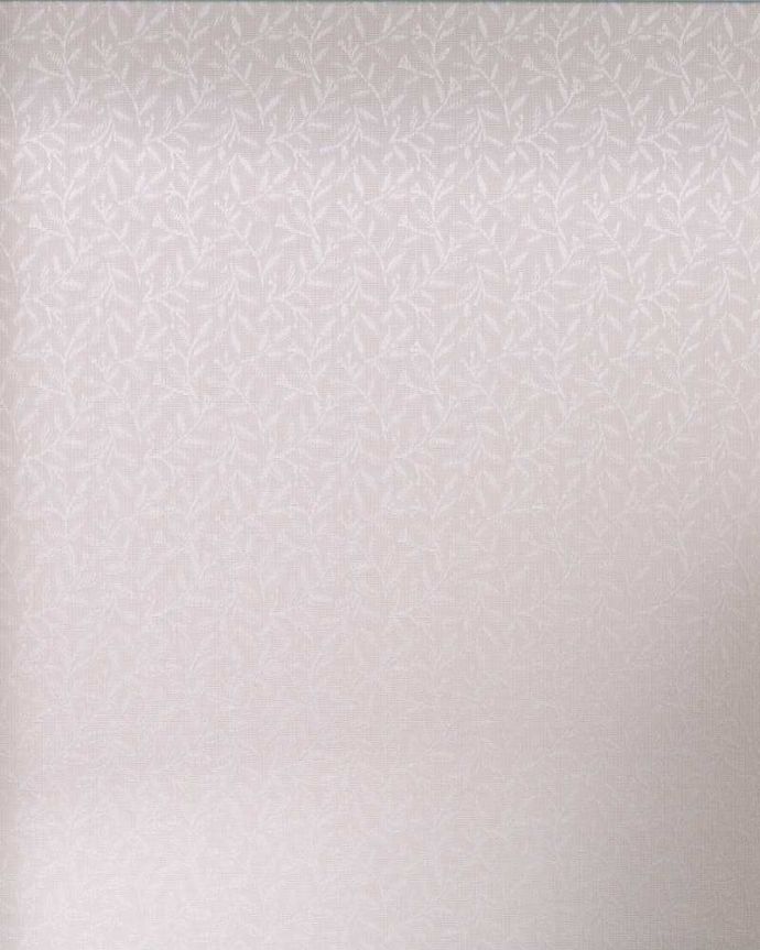 アンティークのキャビネット　アンティーク家具　英国らしいアンティーク、コンパクトサイズのガラスキャビネット。新しく貼り替えましたキャビネットの表情に合わせて、背板の生地をセレクト。(q-1387-f)