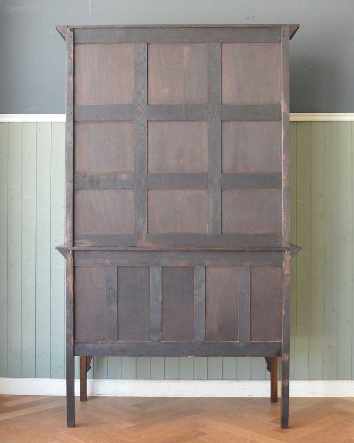 アンティークのキャビネット　アンティーク家具　アンティークの英国家具、飾ったアイテムを惹き立てるウェルッシュドレッサー（食器棚）。後ろからも見て下さい。(q-1409-f)