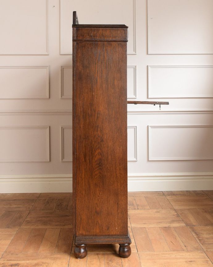 ビューロー　アンティーク家具　本棚とビューローがセットになった、英国のアンティークサイドバイサイド。横から見るとこんな感じ。(q-1767-f)
