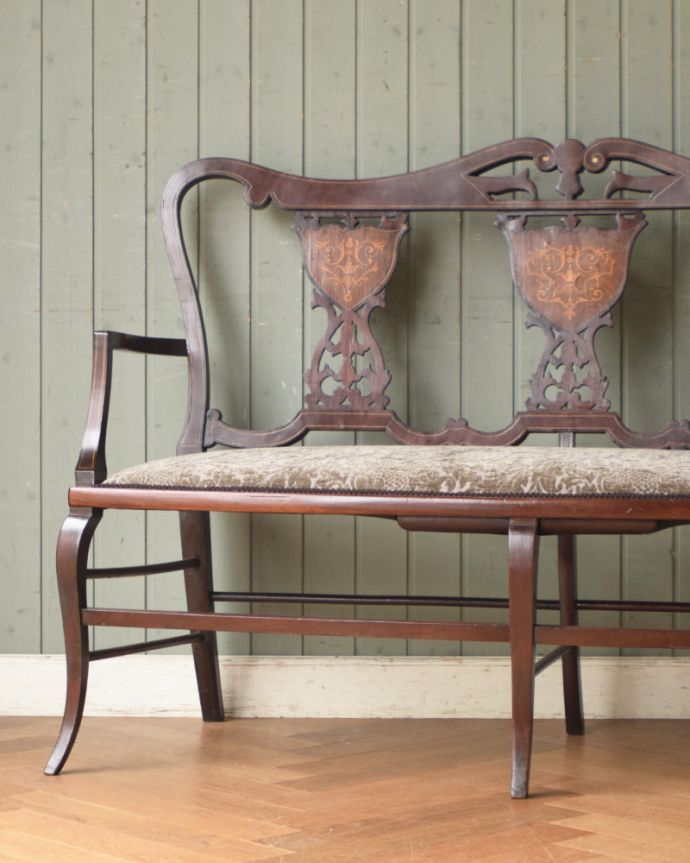セティ・ソファ・ベンチ　アンティーク チェア　マホガニー材でできたセティ（ソファベンチ）、アンティークの英国椅子。どこをとっても美しいシルエットのアンティークセティー。(q-177-c)