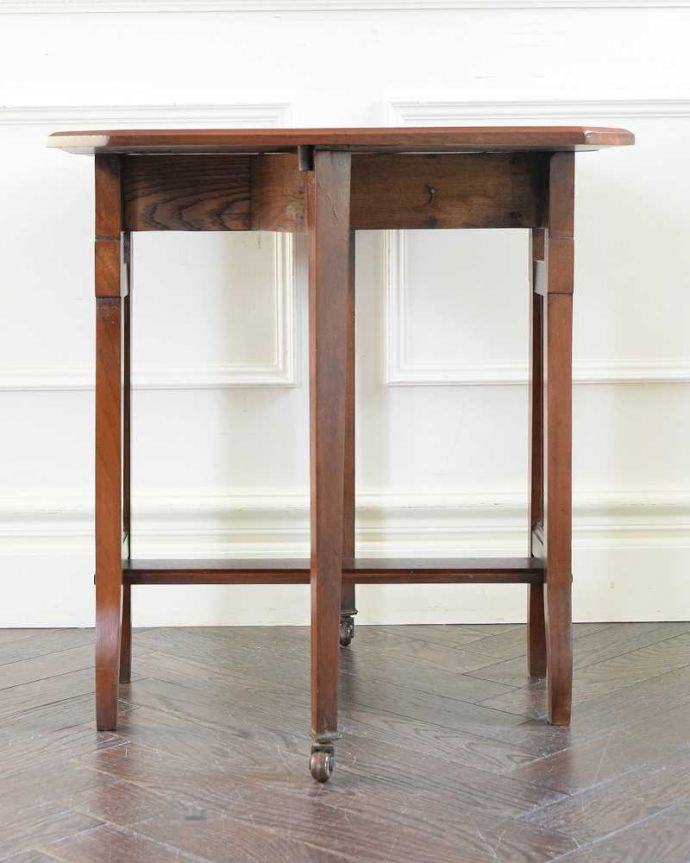 アンティーク家具 優雅なアンティーク英国サザーランドテーブル、伸張式のゲートレッグテーブル。クルッと回転。(q-1802-f)