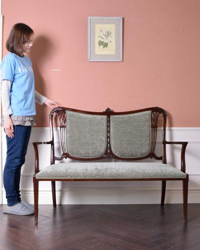 セティ・ソファ・ベンチ　アンティーク チェア　アンティークの英国椅子、優雅なフォルムが美しいセティ（ソファベンチ）。飾っても使っても楽しめる椅子です。(q-195-c)