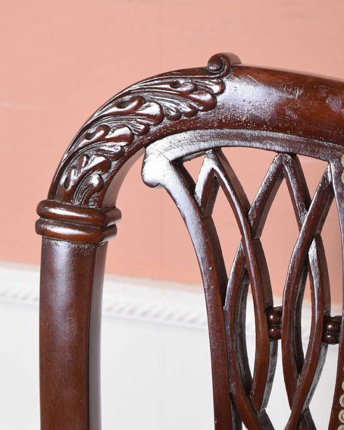 セティ・ソファ・ベンチ　アンティーク チェア　アンティークの英国椅子、優雅なフォルムが美しいセティ（ソファベンチ）。繊細な装飾は見とれる程美しいです。(q-195-c)