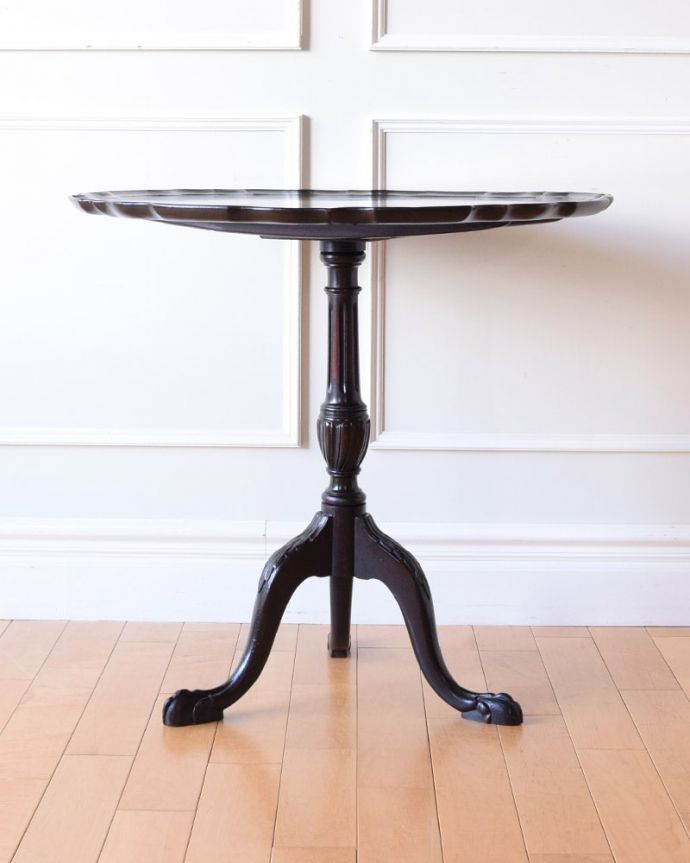 アンティークのテーブル　アンティーク家具　ティルトップテーブル　サイドはこんな感じ横から見るとこんな感じ。(q-2241-f)