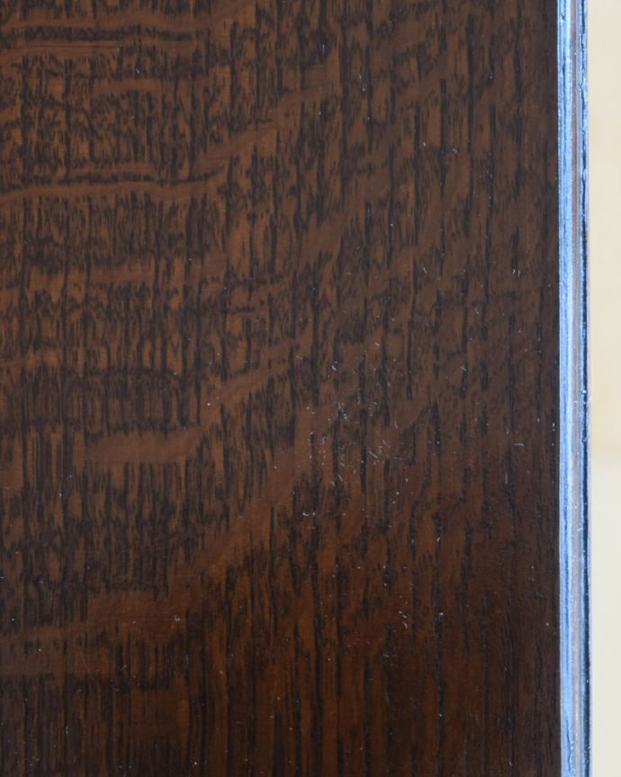 プランツスタンド・ケーキスタンド　アンティーク家具　オケージョナルテーブル　修復には自信がありますHandleでは専門の職人が修復する際、古い塗装を剥離してキレイにお直ししています。(q-2312-f)