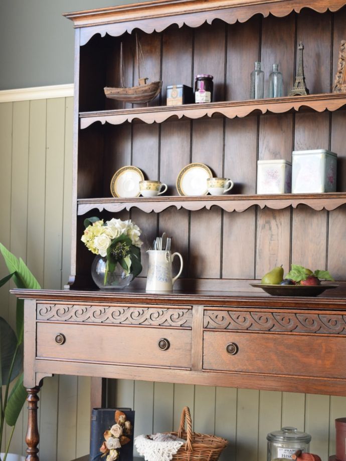 英国アンティークのキャビネット、オーク材のおしゃれな飾り棚ウェルシュドレッサー