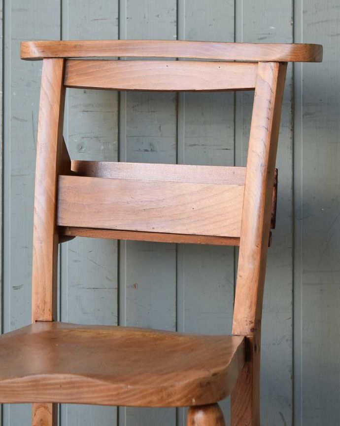 英国輸入のナチュラルなアンティーク椅子、聖書ボックス付きのチャーチ